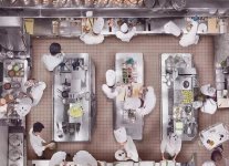 疫情正深刻改變著餐飲行業(yè)【重慶火鍋底料批發(fā)市場(chǎng)】