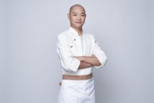 成了他唯一的理想。到現(xiàn)在，他已經(jīng)是一個成功的餐飲企業(yè)董事長【重慶火鍋底料批發(fā)官網(wǎng)】