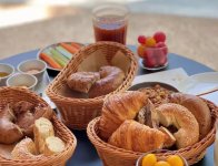 一網(wǎng)紅品牌連關(guān)13家店后，又開(kāi)出一家48元排隊(duì)自助早餐店【重慶火鍋底料廠家公司】