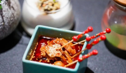 做人均60元的快餐，老鄉(xiāng)雞的新路子到底有多野？