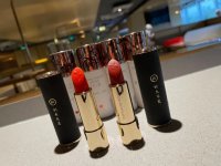 做彩妝、推耳飾、出包包……海底撈的“無邊界”有多厲害？