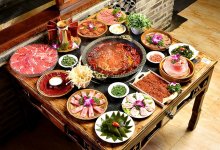 火鍋賽道競爭激烈，撈王上市只是開始