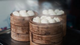 包子鋪現(xiàn)排隊(duì)狂潮，它或?qū)⑹?022年最火爆的餐飲賽道？