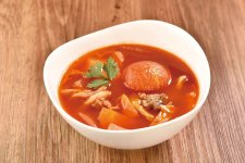 跨越百年的國際調(diào)味品品牌，靠什么俘獲消費者心智？