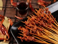 “露營外賣”升溫，銷量前三的品類為炸雞、咖啡和燒烤爐