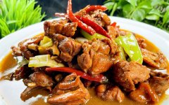 品類還未成熟，品牌們就急著放加盟？炒雞品類還能再火幾年？